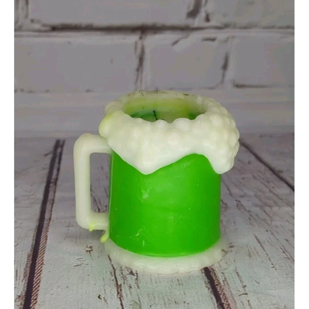 Enesco St. Patrick's Day Green Beer Candle God Bless The Irish‎